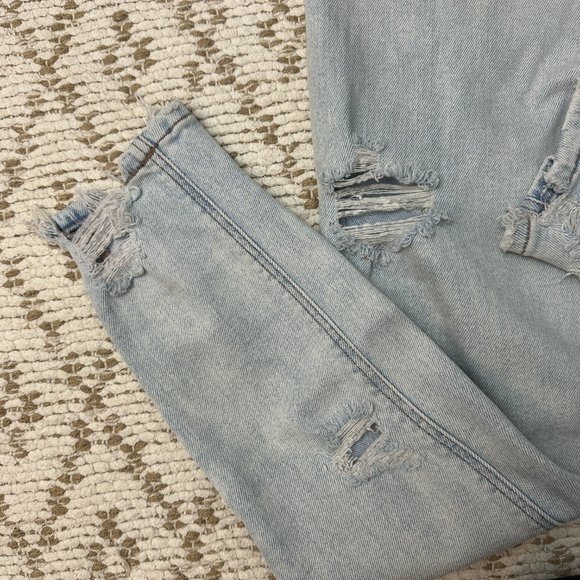 American Eagle Mom jean Stretch Light Blue Denim Jeans Woman's - Size 00 - Picture 9 of 10